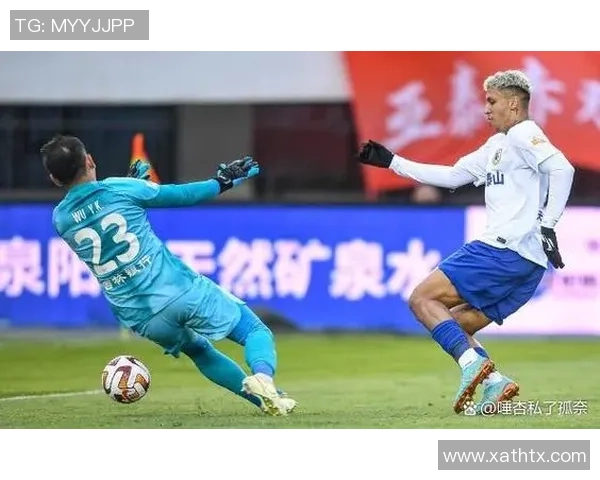 FC首尔迎战全南天龙争夺胜利两队实力对决引发球迷热议 FC首尔迎战全南天龙争夺胜利两队实力对决引发球迷热议